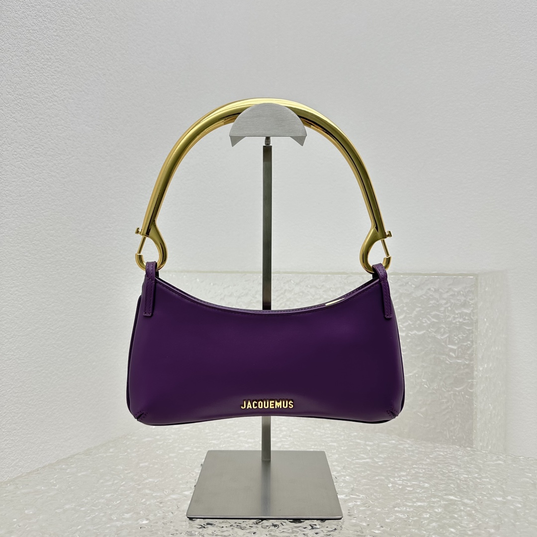 Jacquemus Le Bisou Mousqueton Carabiner Strap Shoulder Bag - EUR FASHION