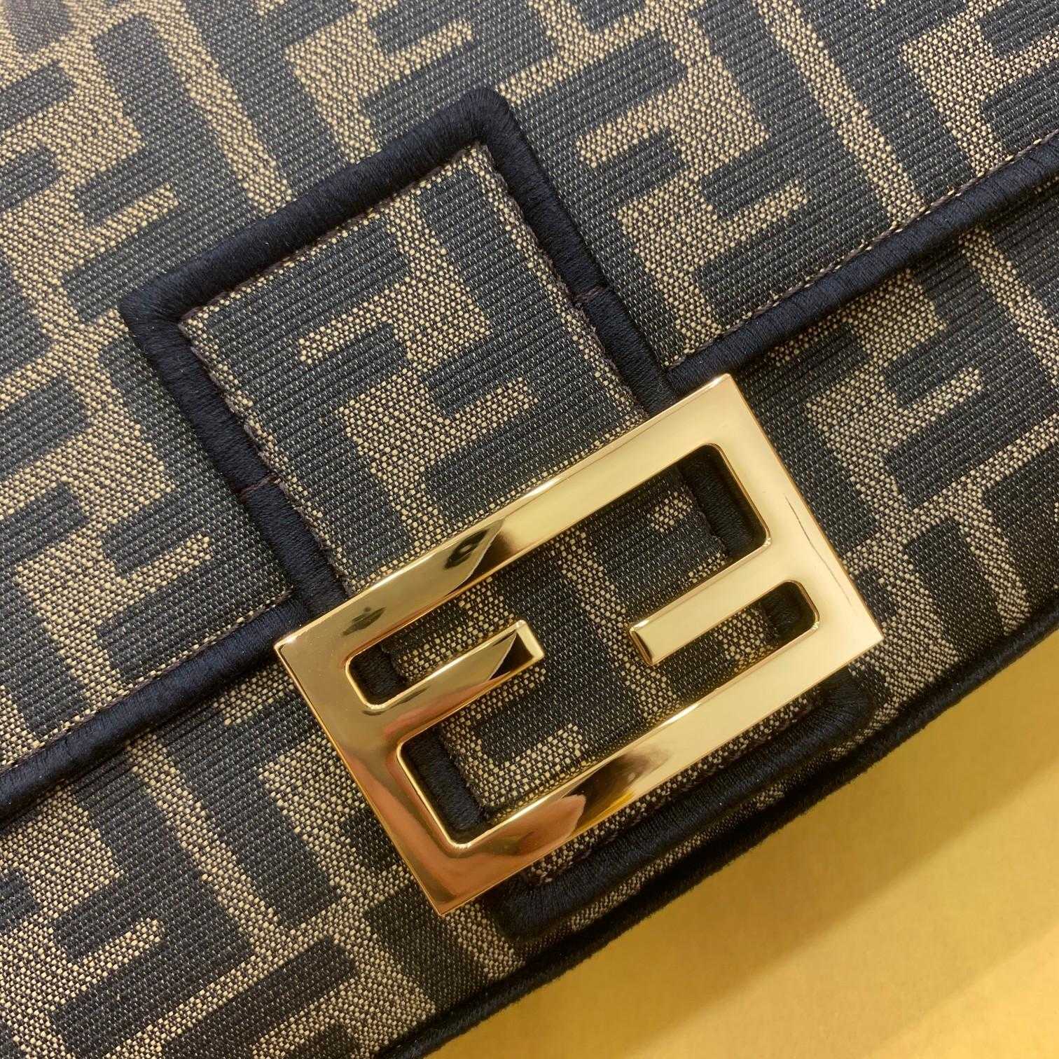 Fendi Baguette Jacquard FF Fabric Bag - EUR FASHION