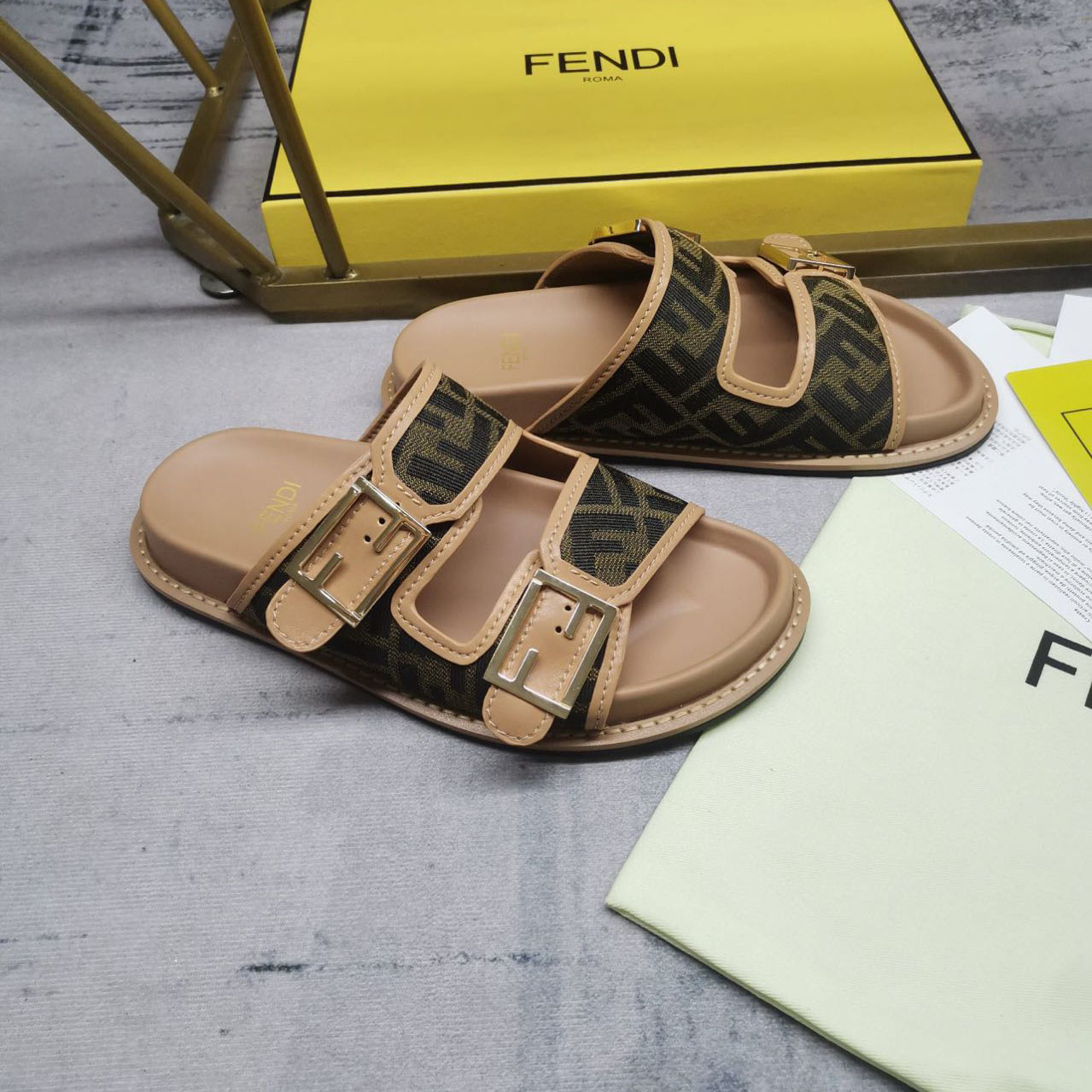 Fendi Feel Brown FF Fabric Slides - EUR FASHION