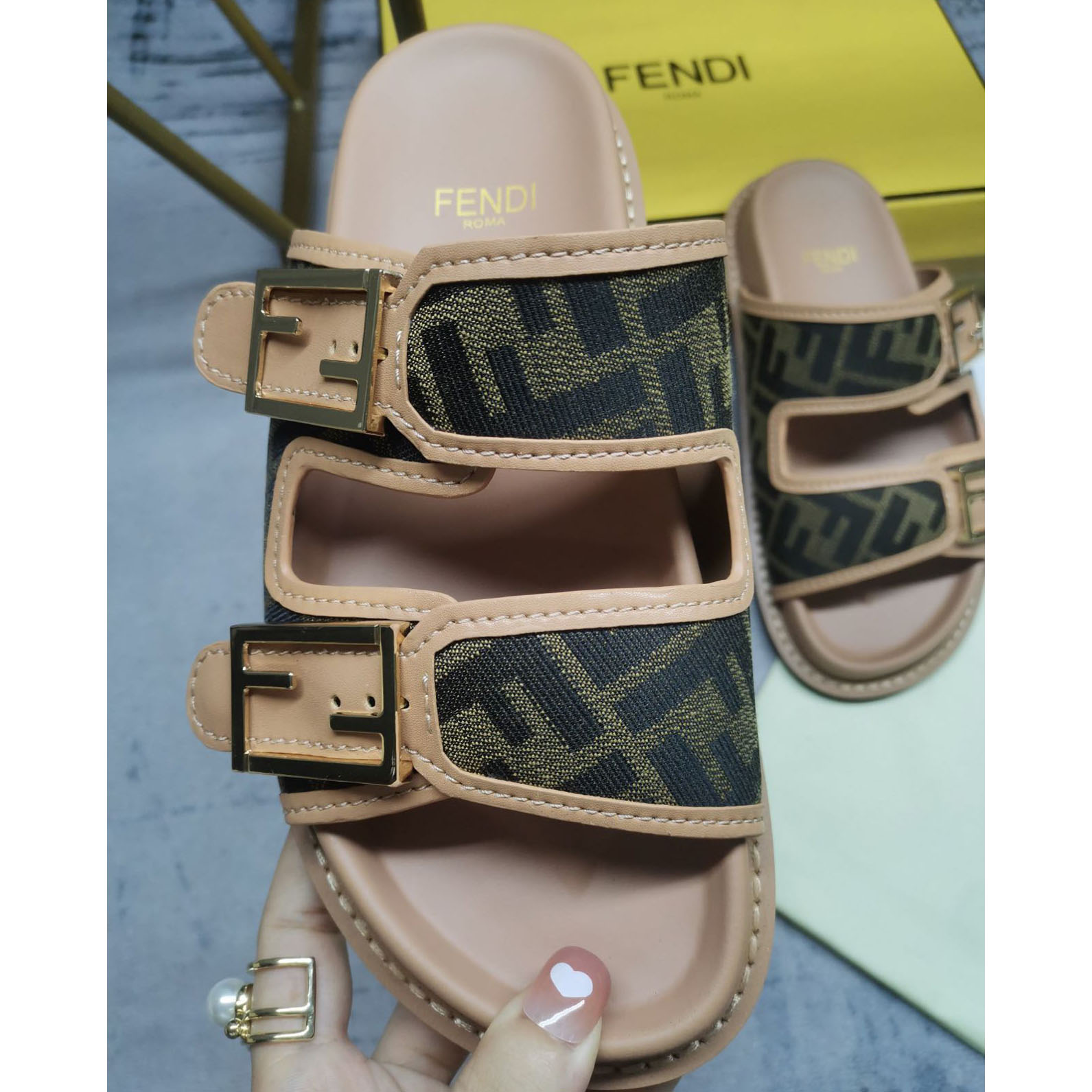 Fendi Feel Brown FF Fabric Slides - EUR FASHION