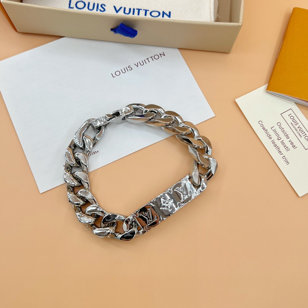 Louis Vuitton Monogram Chain Bracelet   M00855 - EUR FASHION