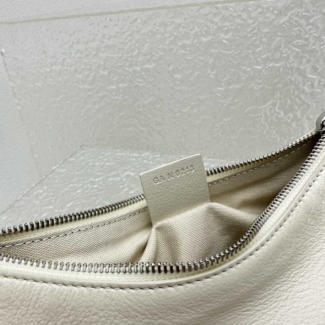 Givenchy Mini Voyou Bag In Leather (18X24x3.5cm) - EUR FASHION