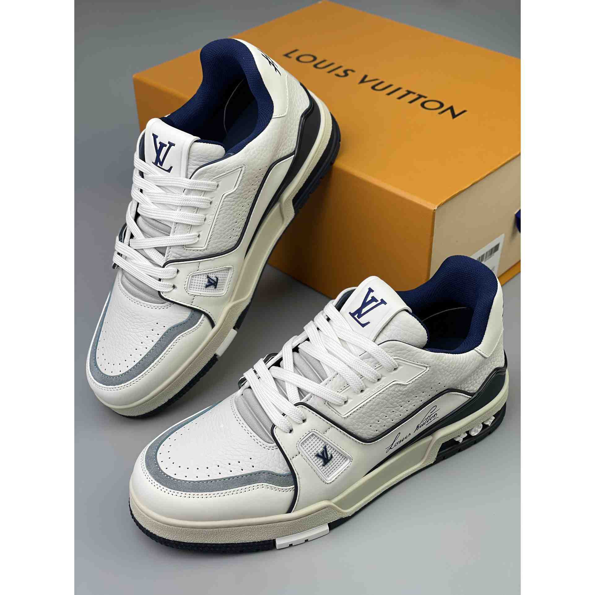 Louis Vuitton Trainer Sneaker (Upon UK Size) - EUR FASHION