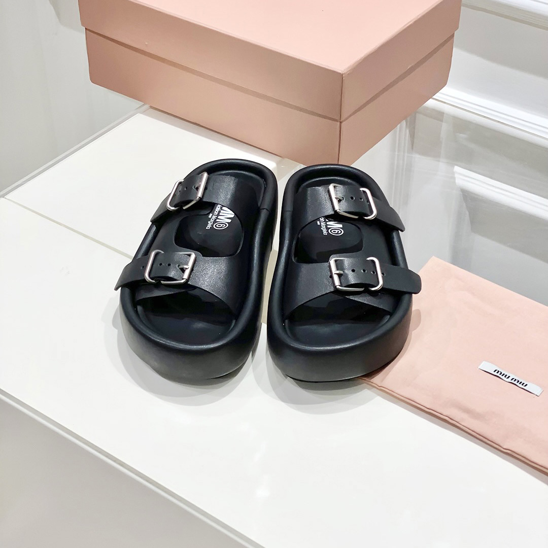 Maison Margiela MM6 Buckle-strap Leather Sandals - EUR FASHION