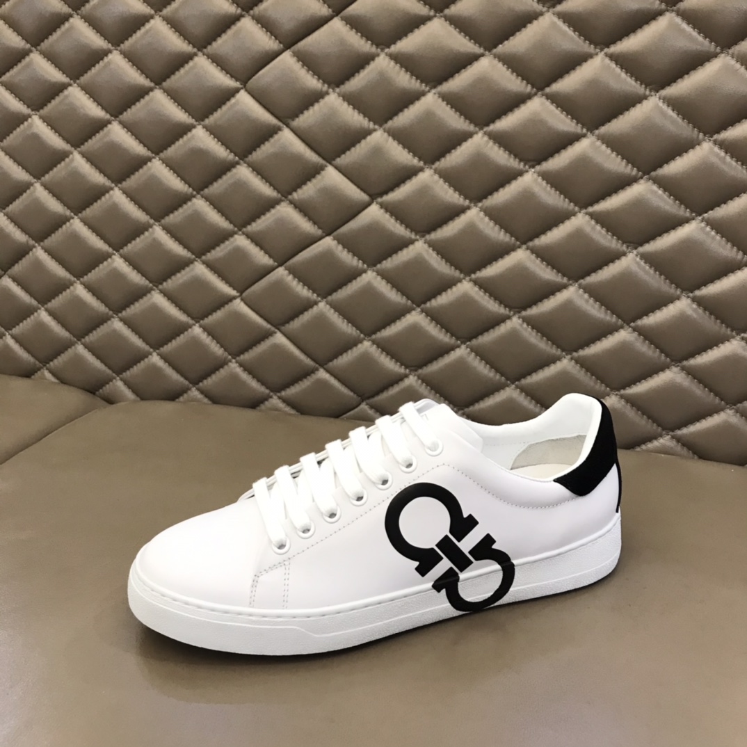 Ferragamo Gancini Sneaker - EUR FASHION