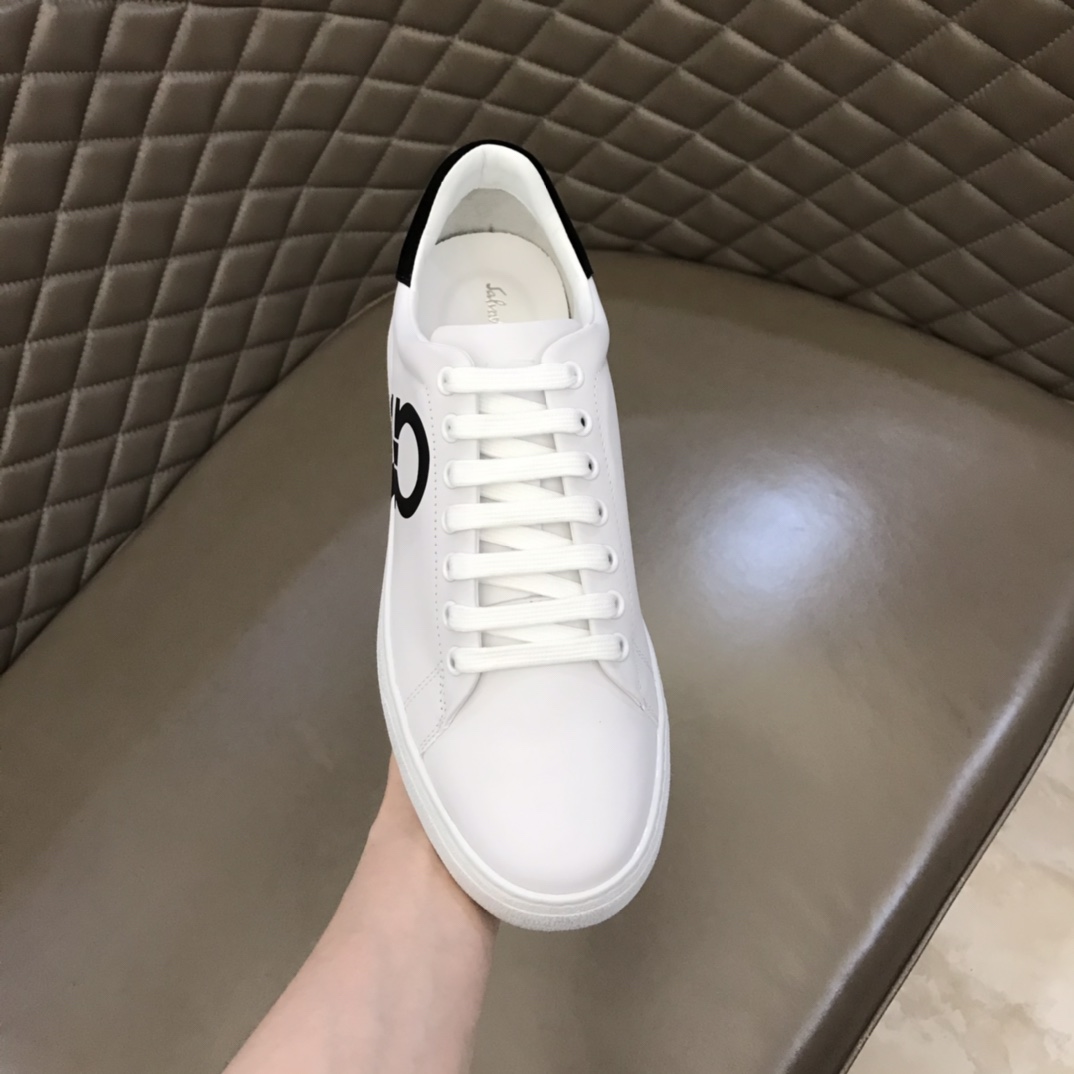 Ferragamo Gancini Sneaker - EUR FASHION