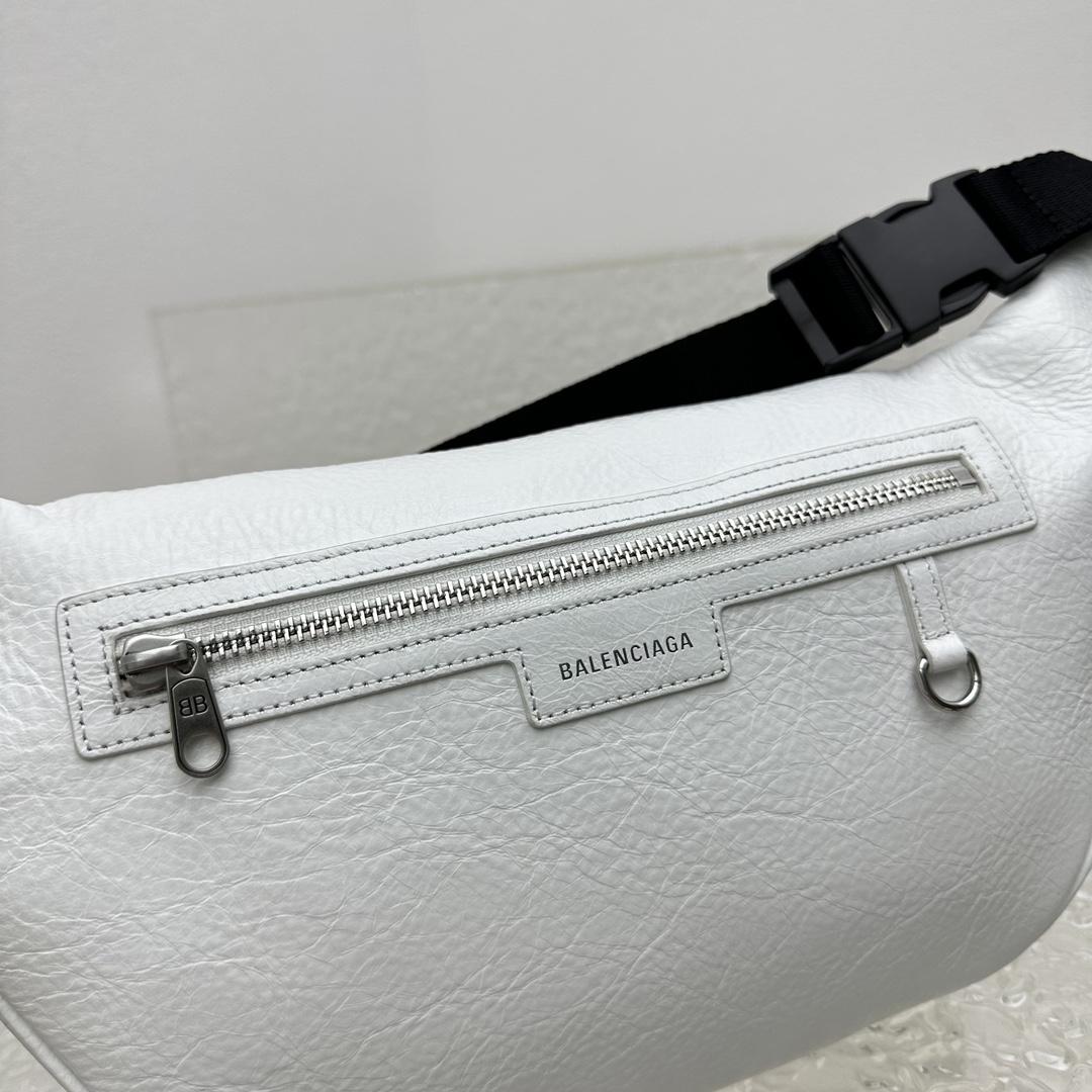 Balenciaga Superbusy Beltpack In White - EUR FASHION