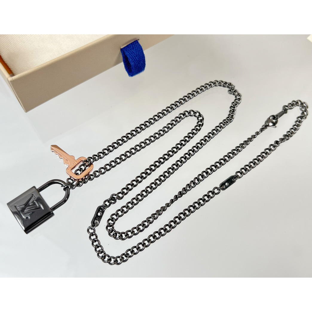 Louis Vuitton LV Padlock Pendant   M01149 - EUR FASHION