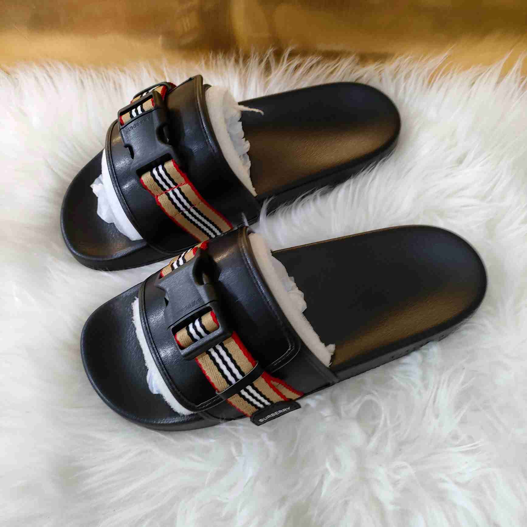 Burberry Icon Stripe Buckled Slides - EUR FASHION