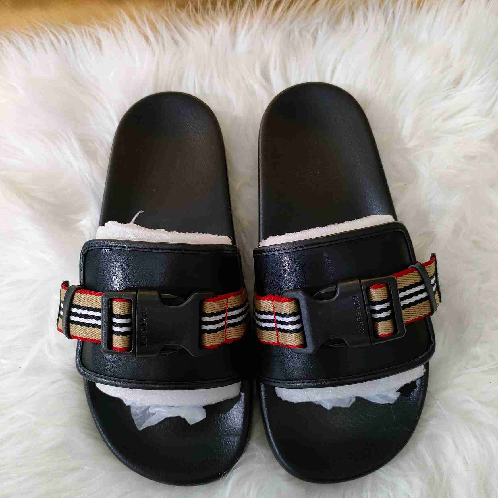 Burberry Icon Stripe Buckled Slides - EUR FASHION