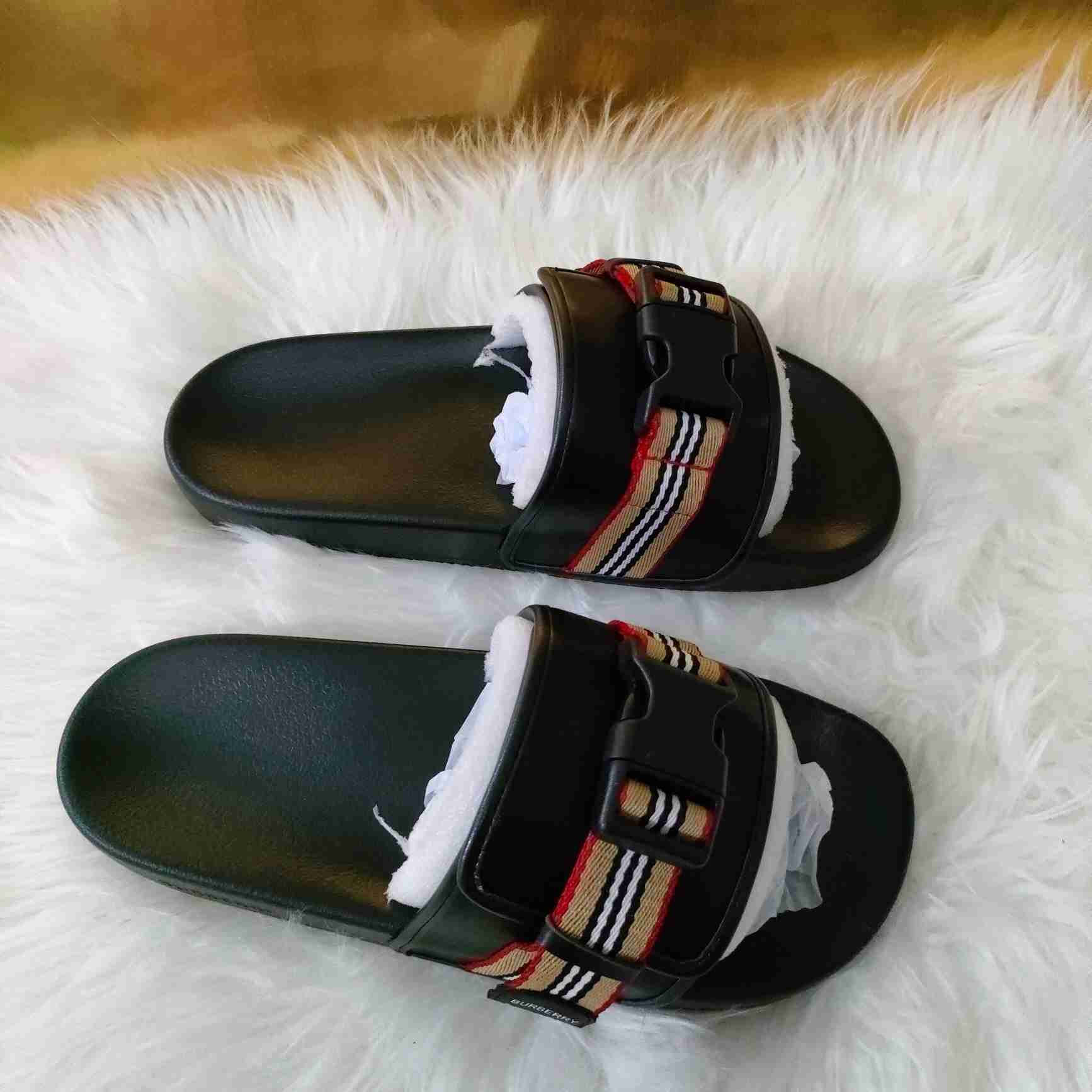 Burberry Icon Stripe Buckled Slides - EUR FASHION