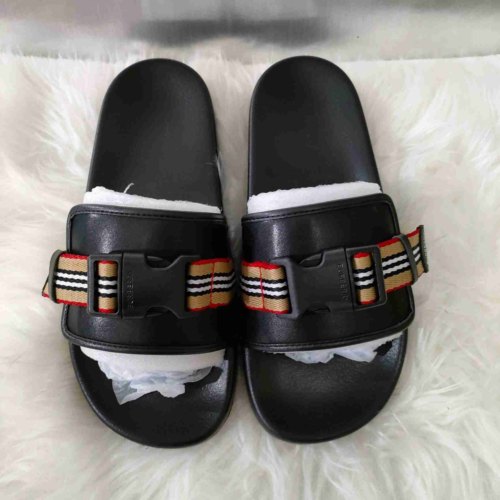 Burberry Icon Stripe Buckled Slides - EUR FASHION