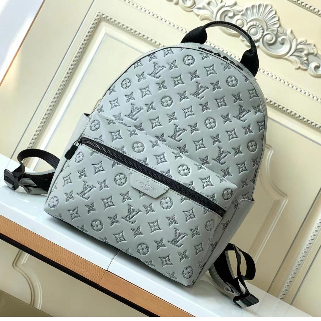 Louis Vuitton Discovery Backpack (29-38-20cm)    M46557 - EUR FASHION