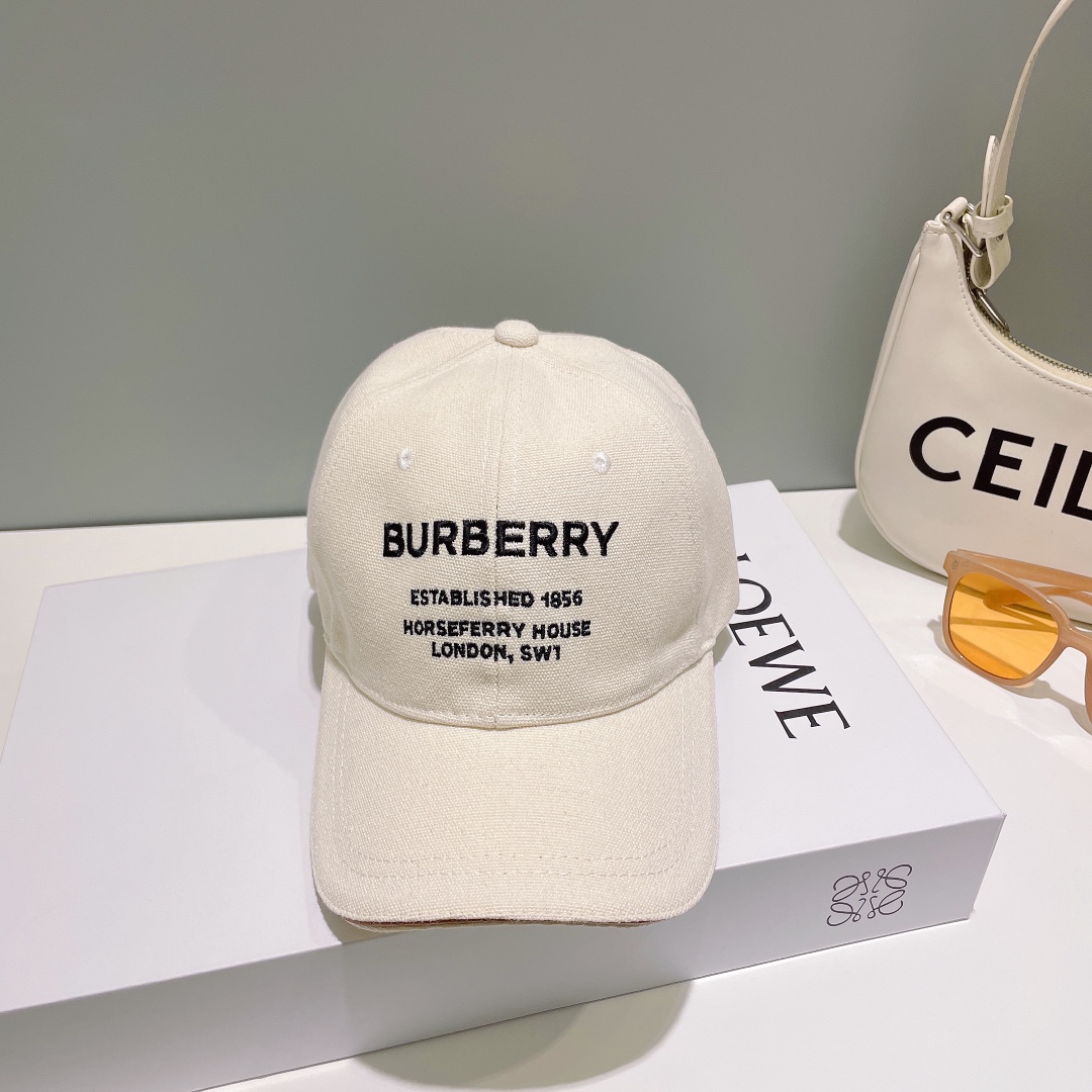 Burberry Baseball Cap - EUR FASHION