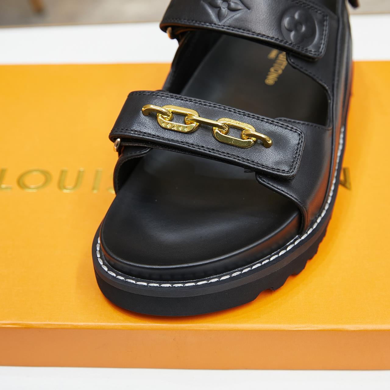 Louis Vuitton Paseo Flat Comfort Sandal   1AB3QE - EUR FASHION