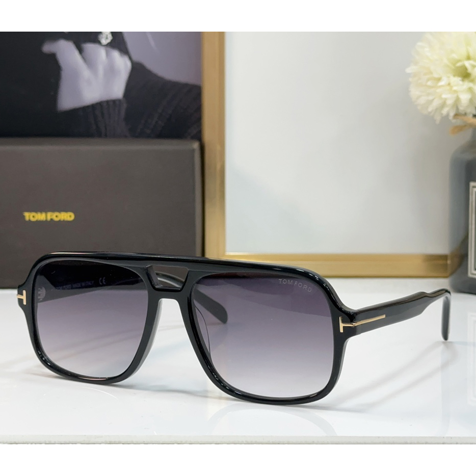 Tom Ford Sunglasses - EUR FASHION