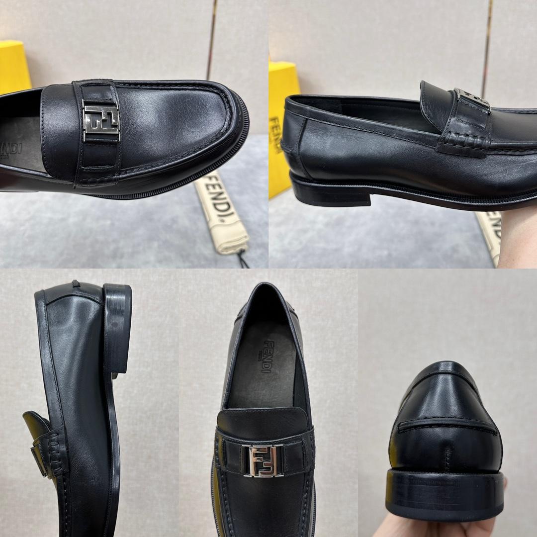 Fendi Men's Black Loafer - EUR FASHION