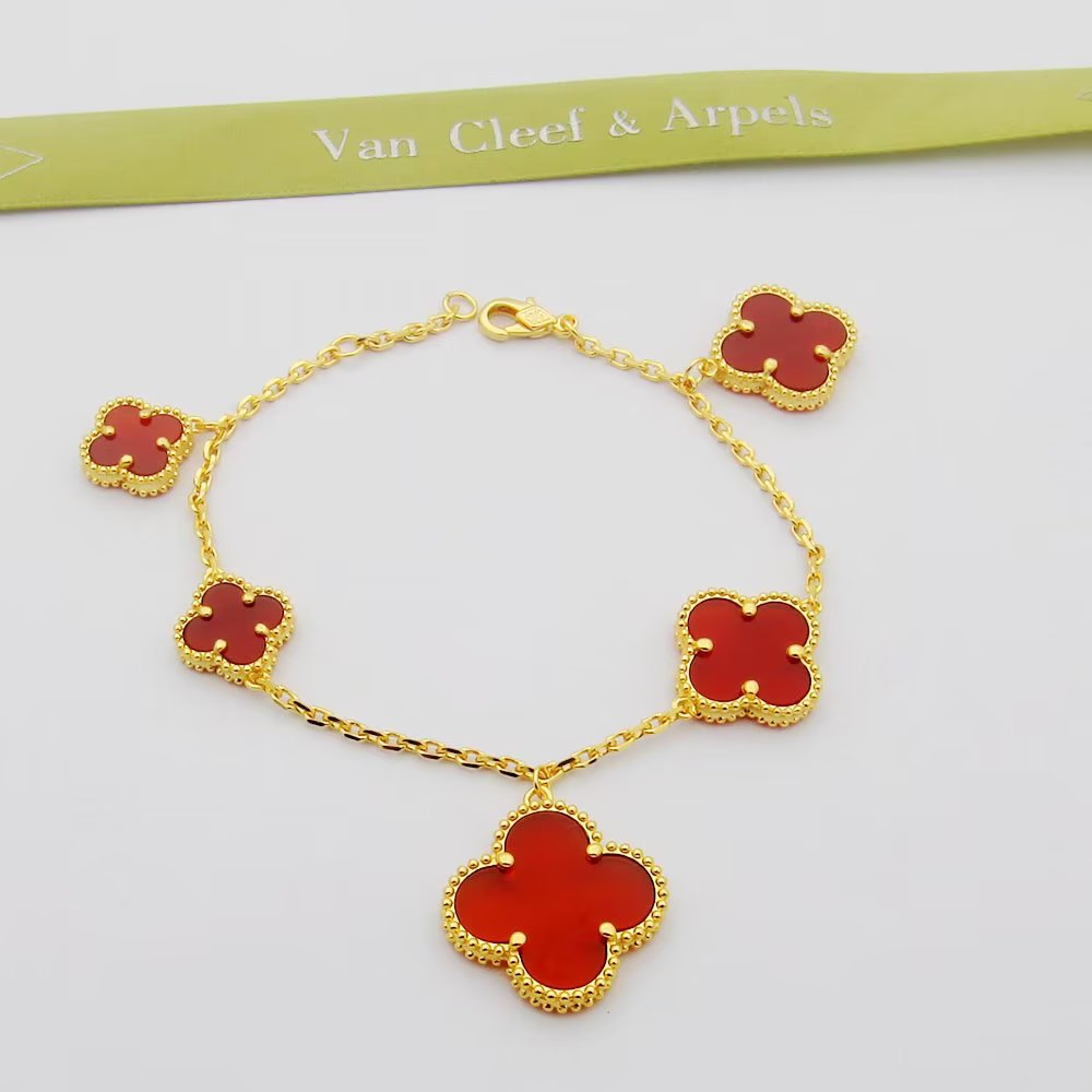 Van Cleef & Arpels Bracelet - EUR FASHION