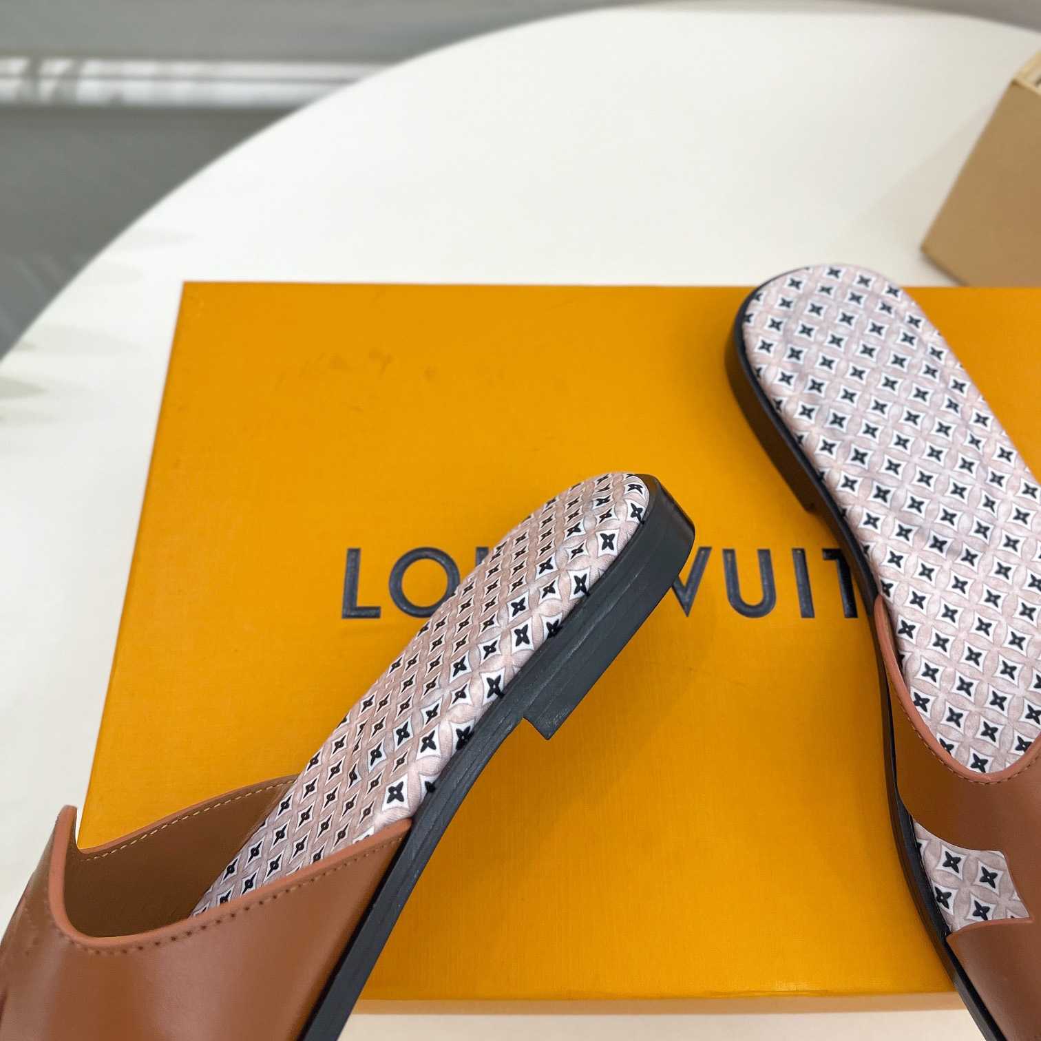 Louis Vuitton LV Isola Flat Mule - EUR FASHION