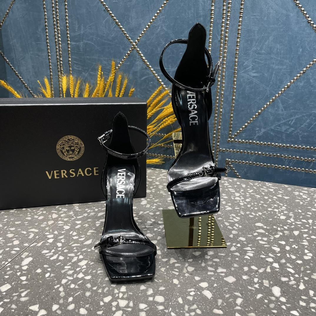 Versace Pin-Point Sandals - EUR FASHION