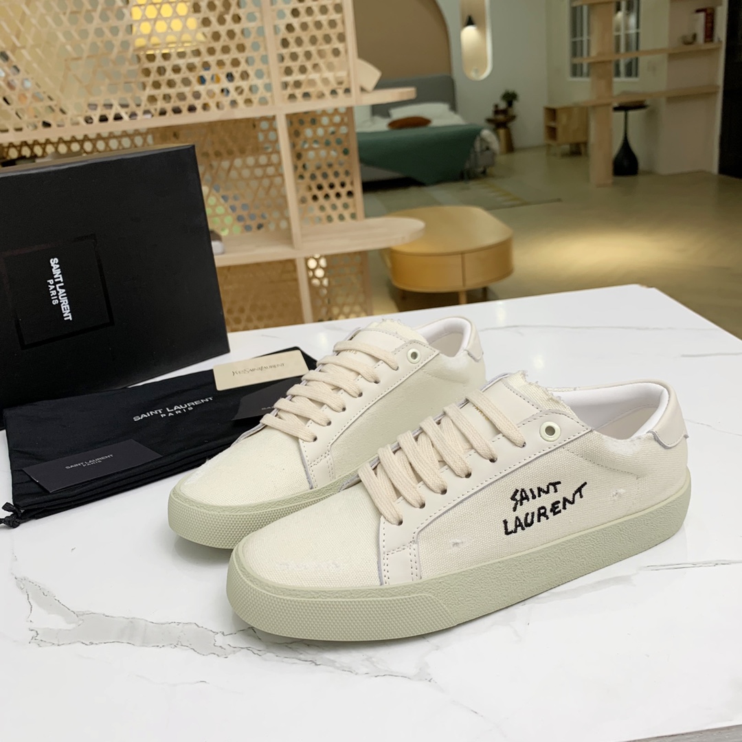 Saint Laurent Court Classic Sl/06 Sneakers Embroidered With Saint Laurent,In White Worn-look Fabric And Leather - EUR FASHION