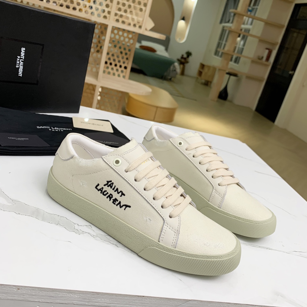 Saint Laurent Court Classic Sl/06 Sneakers Embroidered With Saint Laurent,In White Worn-look Fabric And Leather - EUR FASHION