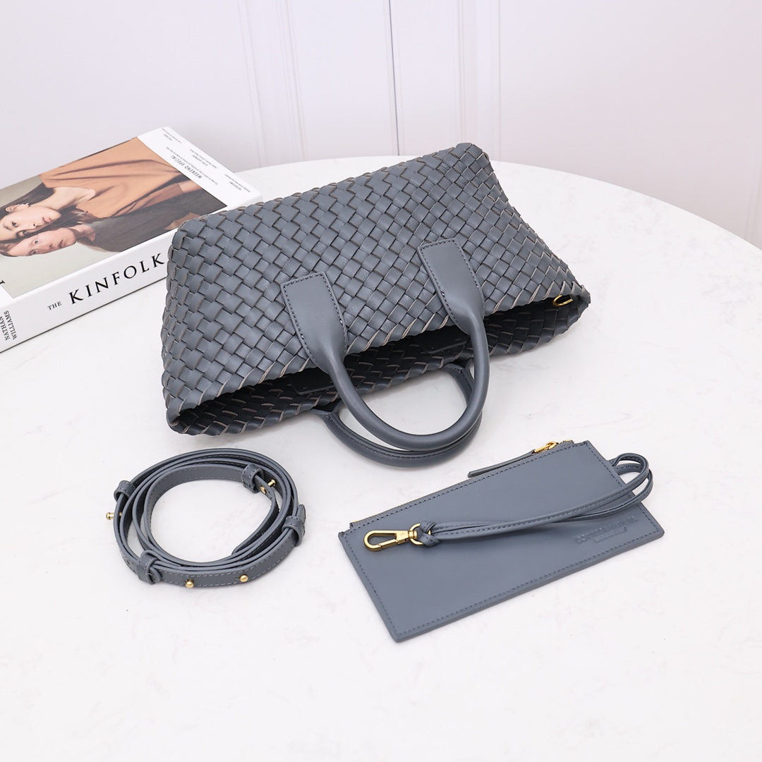 Bottega Veneta Mini Cabat - EUR FASHION