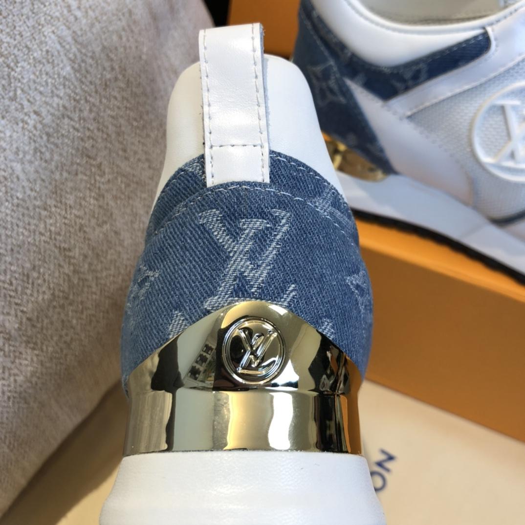 Louis Vuitton Run Away Sneaker   (upon uk size)   - EUR FASHION