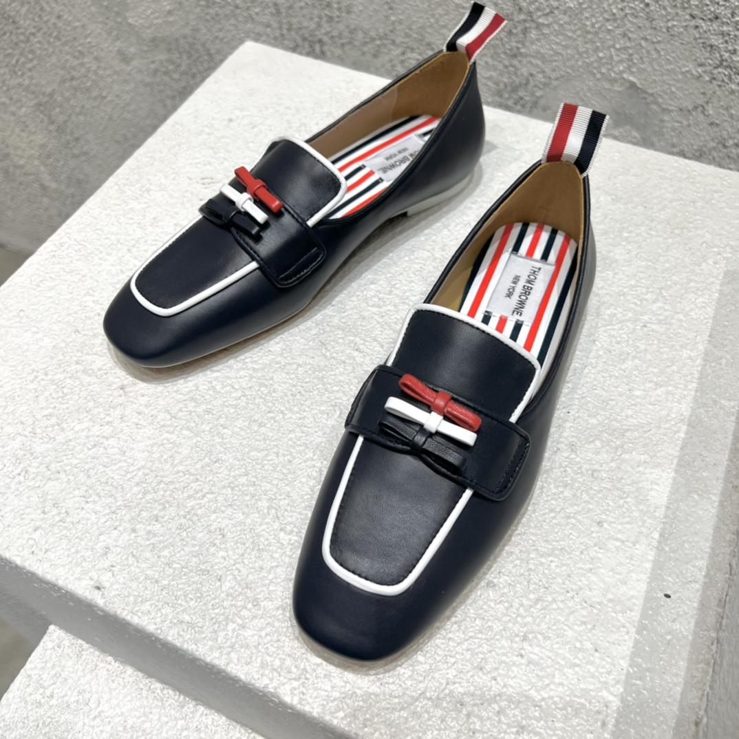 Thom Browne Navy Calf Leather Flexible Leather Sole 3-bow Loafer - EUR FASHION