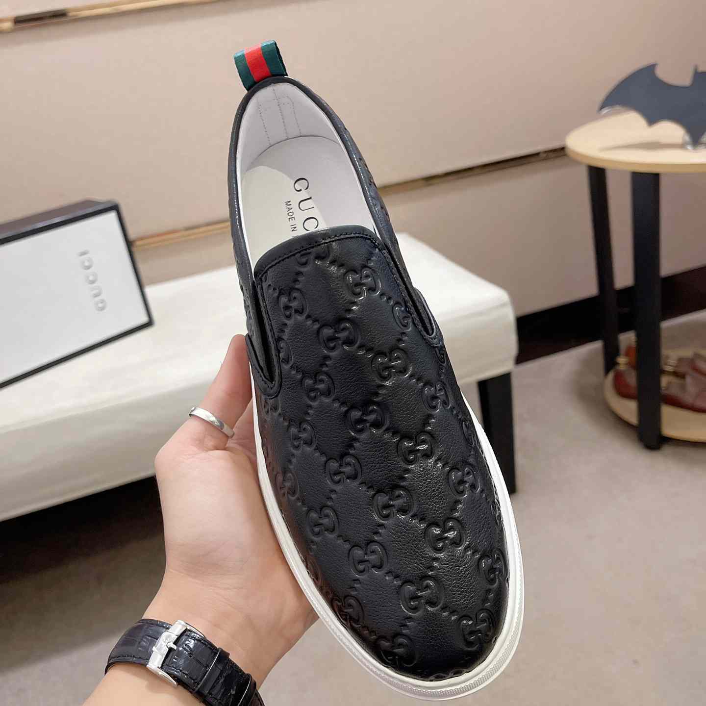 Gucci Signature Slip-on Sneakers - EUR FASHION