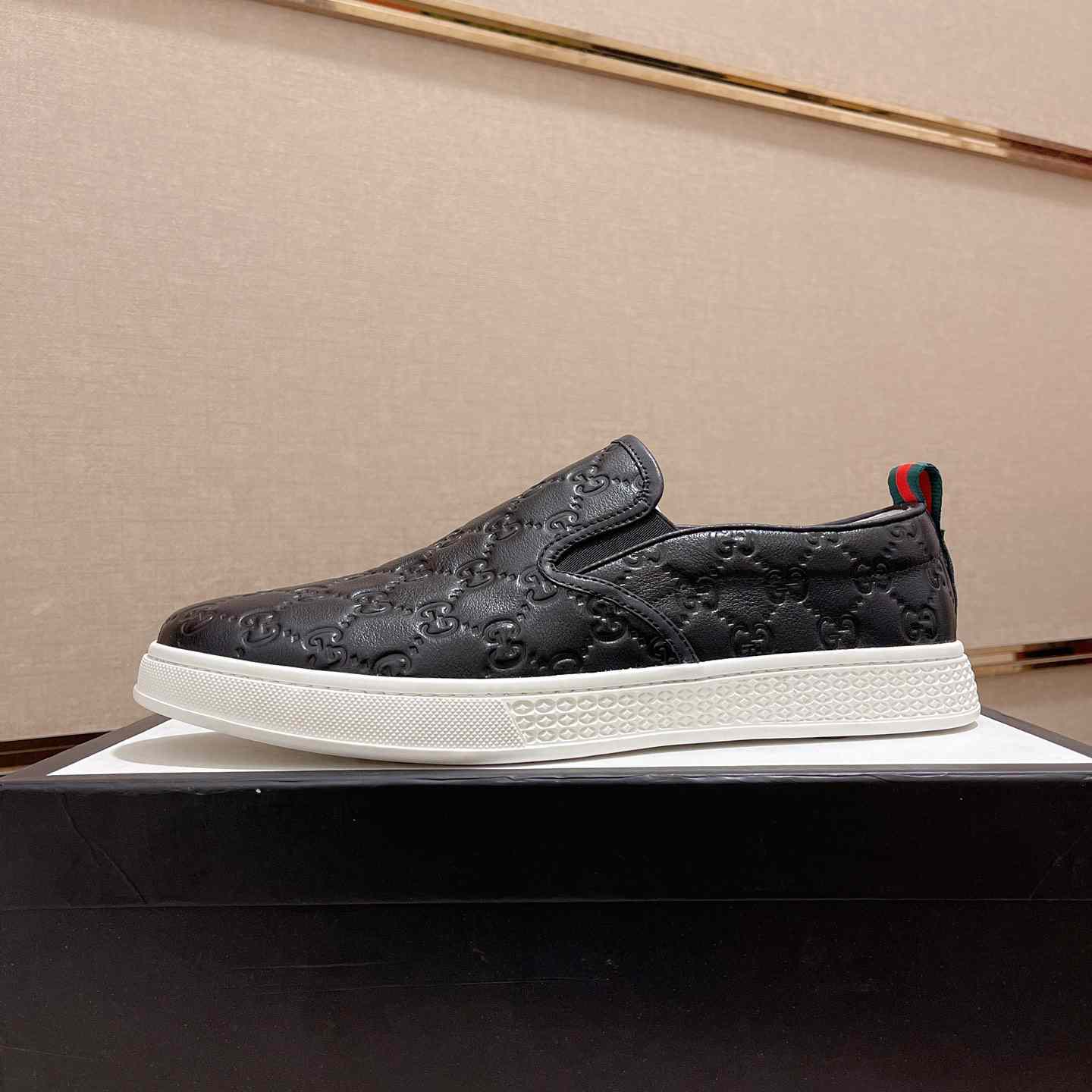 Gucci Signature Slip-on Sneakers - EUR FASHION