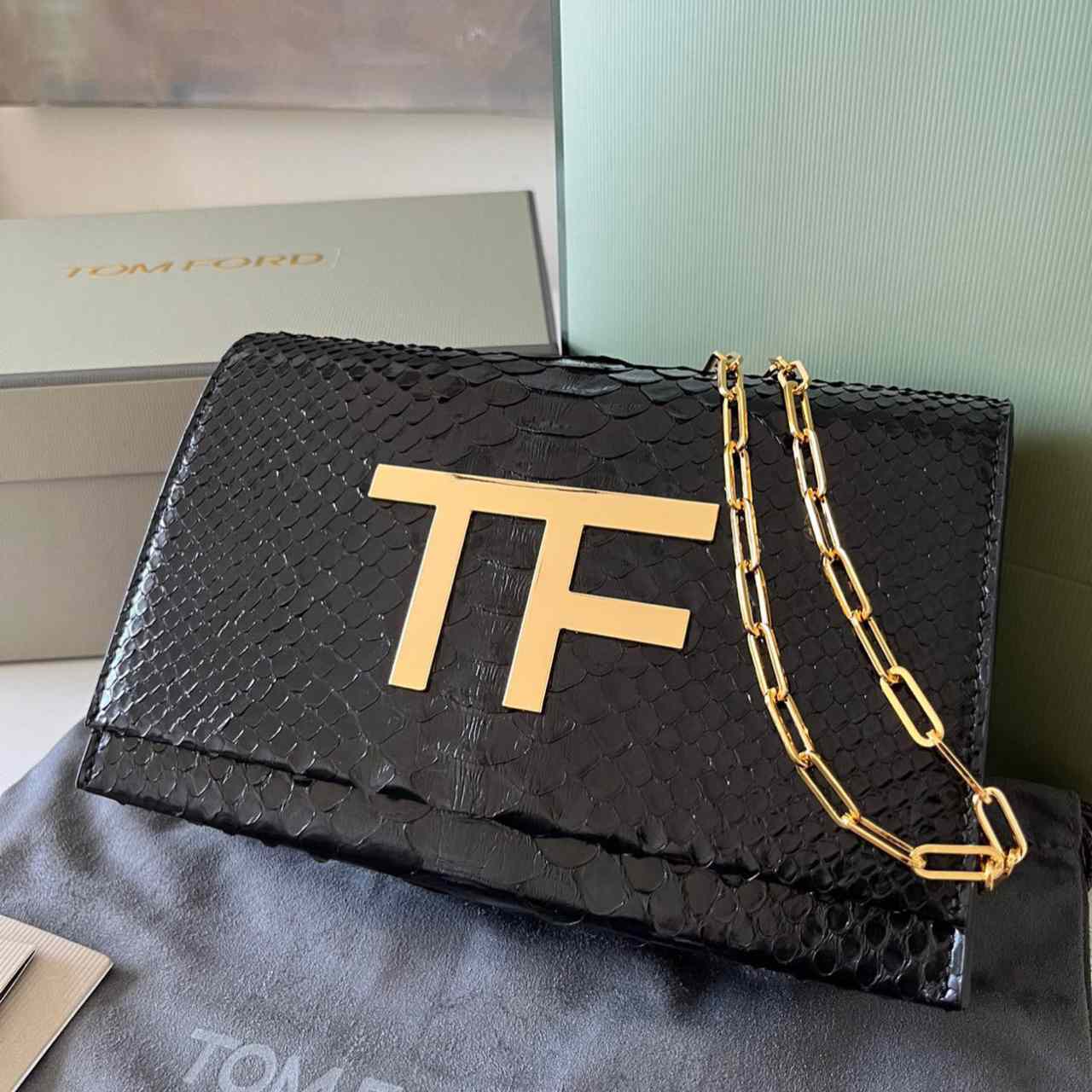 Tom Ford Leather TF Bag (21-13-6cm) - EUR FASHION