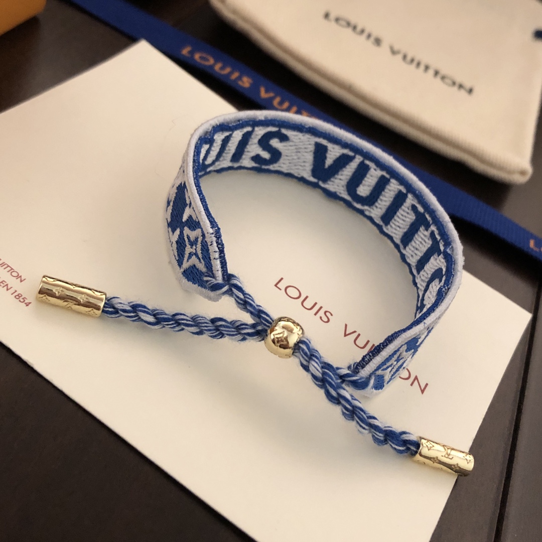 Louis Vuitton LV Buddy Bracelet    M1056Z - EUR FASHION