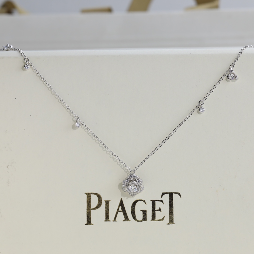 Piaget Rose Necklace - EUR FASHION