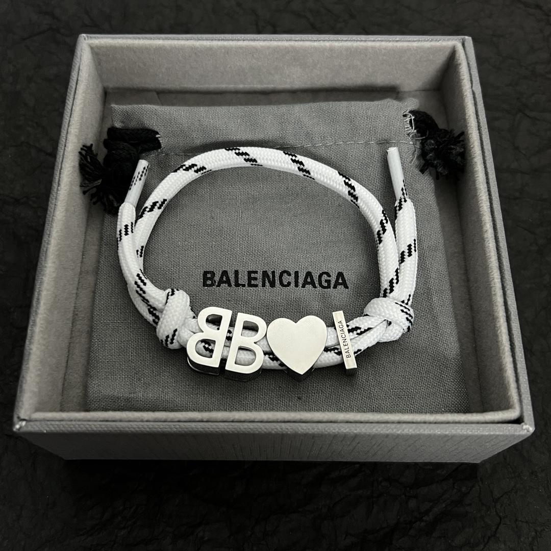 Balenciaga I <3 BB Bracelet In White - EUR FASHION