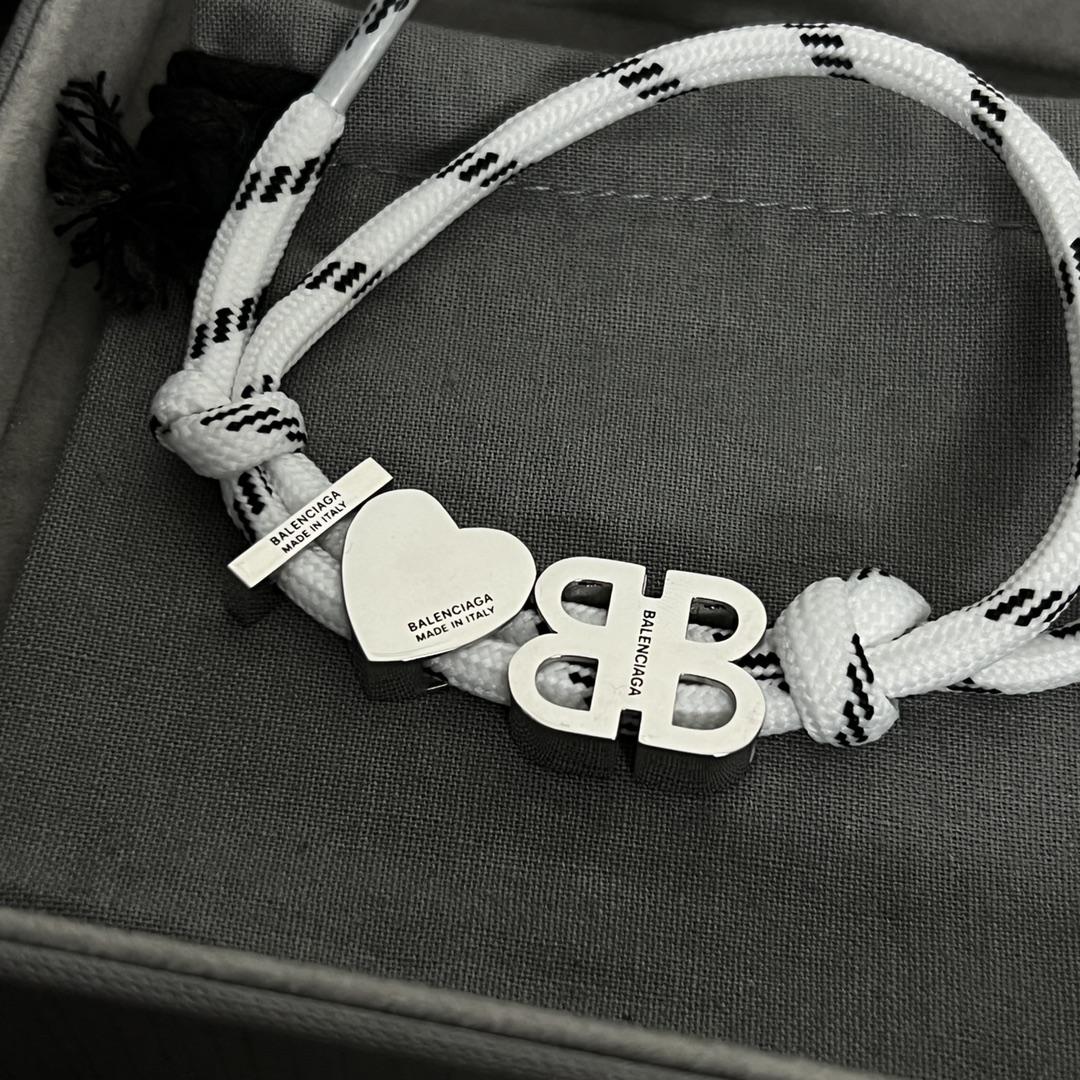 Balenciaga I <3 BB Bracelet In White - EUR FASHION