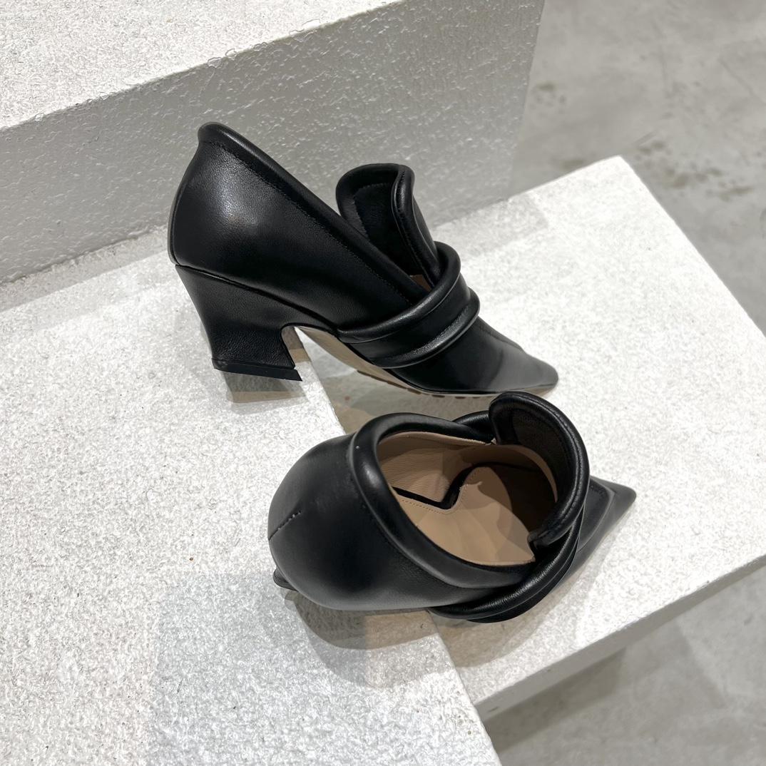 Bottega Veneta Spada Pump - EUR FASHION