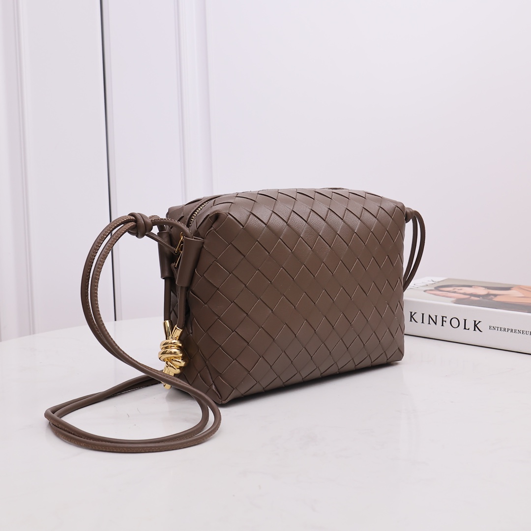 Bottega Veneta Small Loop Camera Bag - EUR FASHION