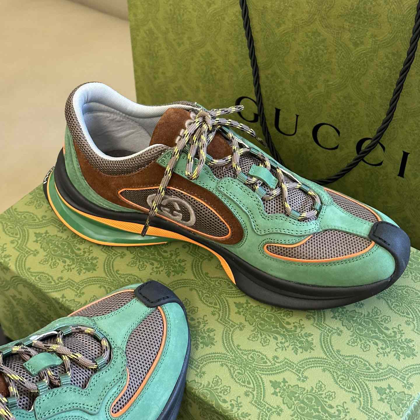 Gucci Run Sneaker - EUR FASHION