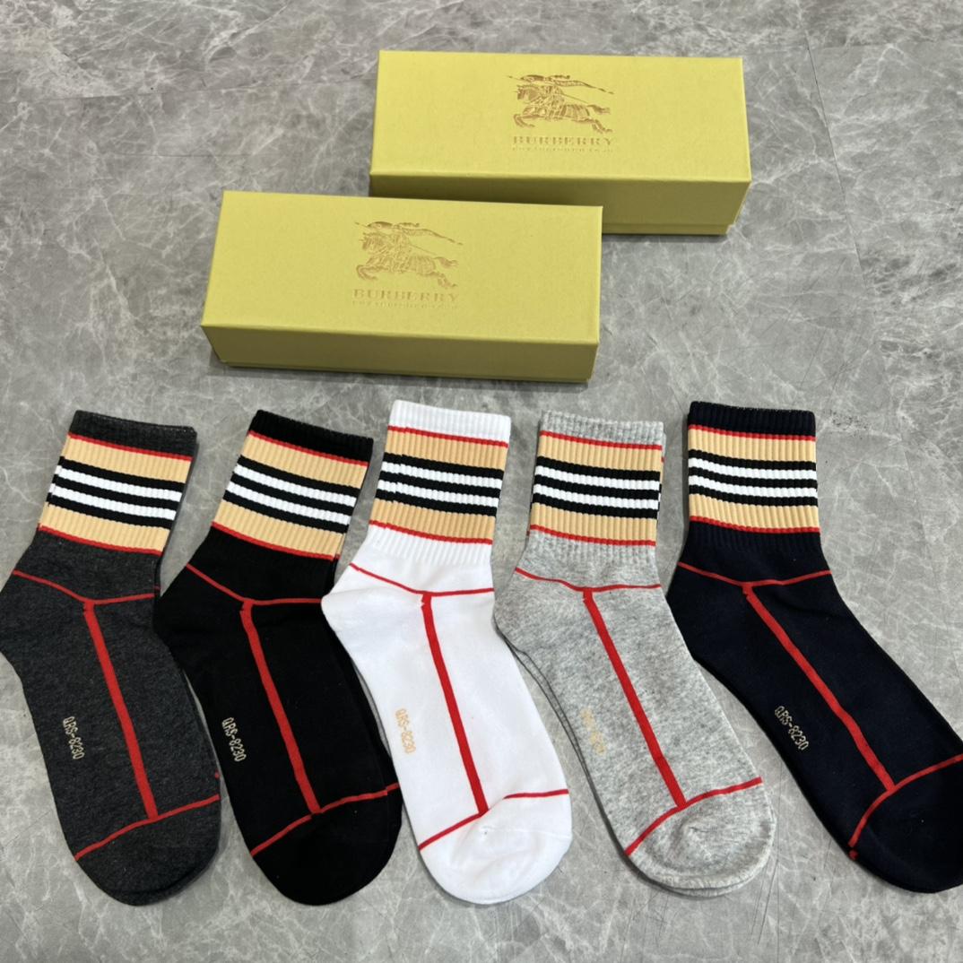 Burberry Socks/Box - EUR FASHION