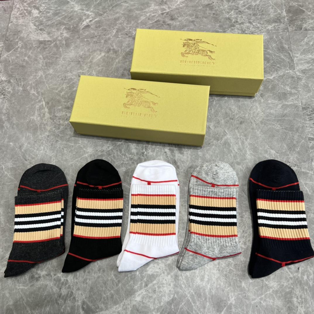 Burberry Socks/Box - EUR FASHION