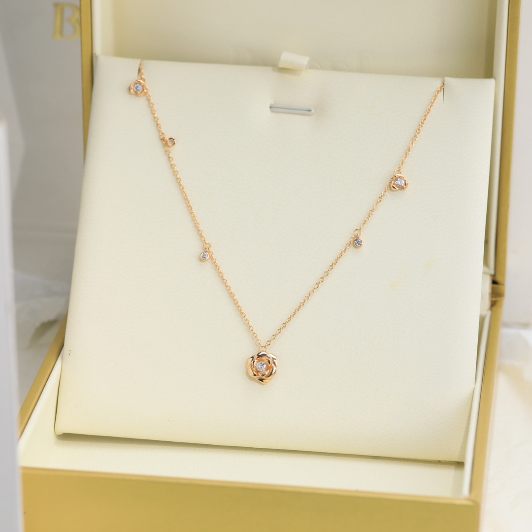 Piaget Rose Necklace - EUR FASHION