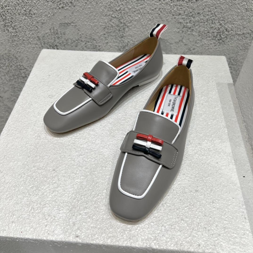 Thom Browne Bow-detail Flat Loafers - EUR FASHION