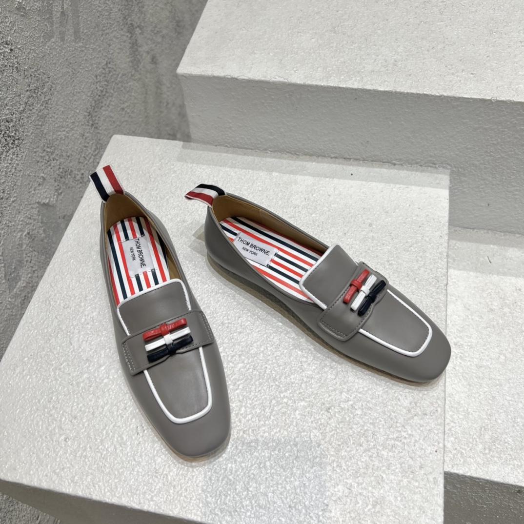 Thom Browne Bow-detail Flat Loafers - EUR FASHION