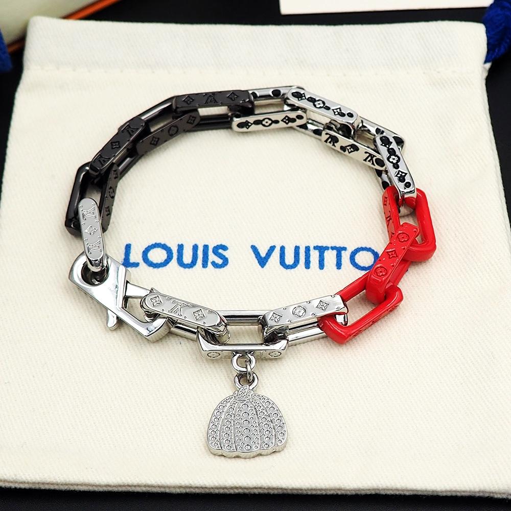 Louis Vuitton LV x YK Monogram Chain Bracelet    M0976 - EUR FASHION