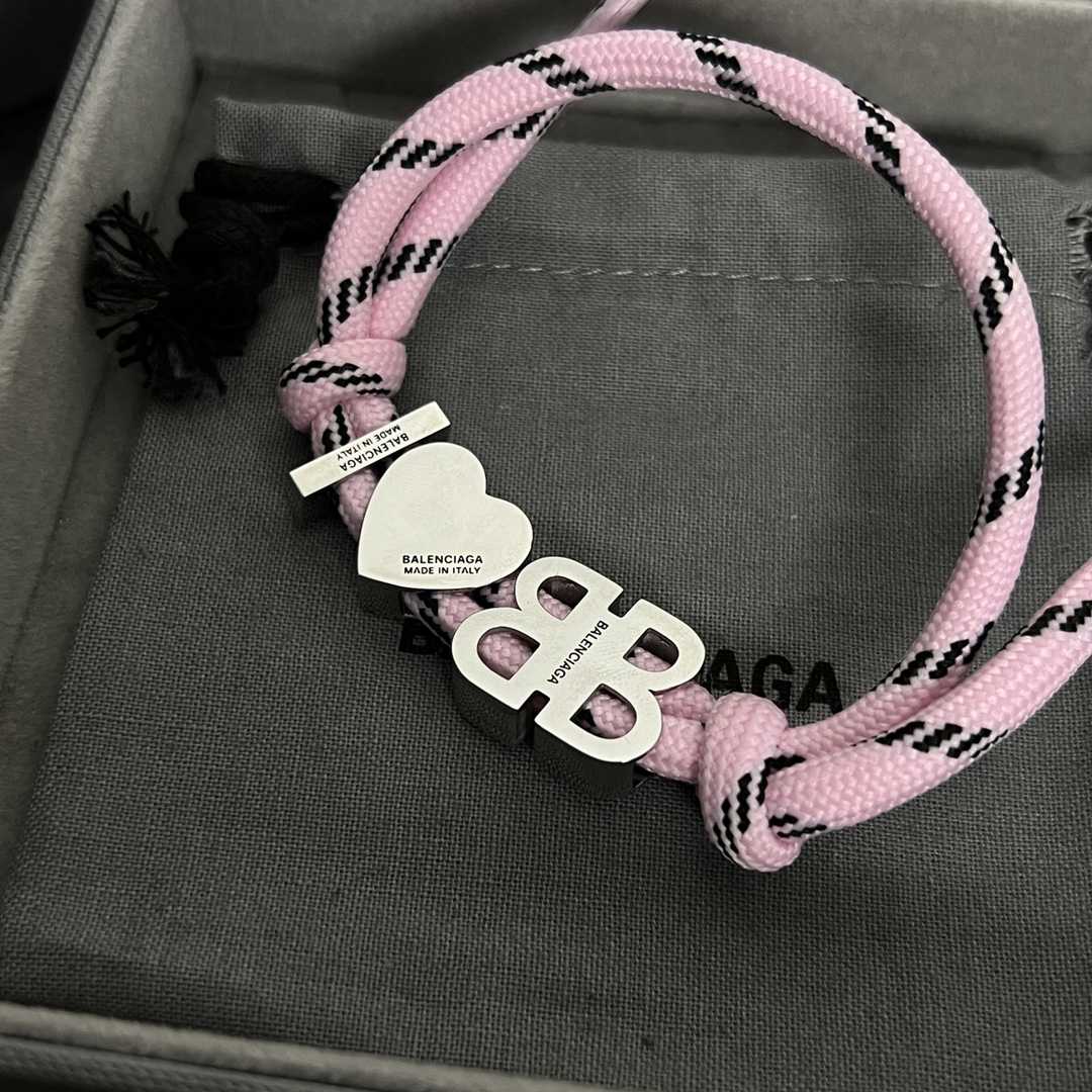 Balenciaga I <3 BB Bracelet In Pink - EUR FASHION