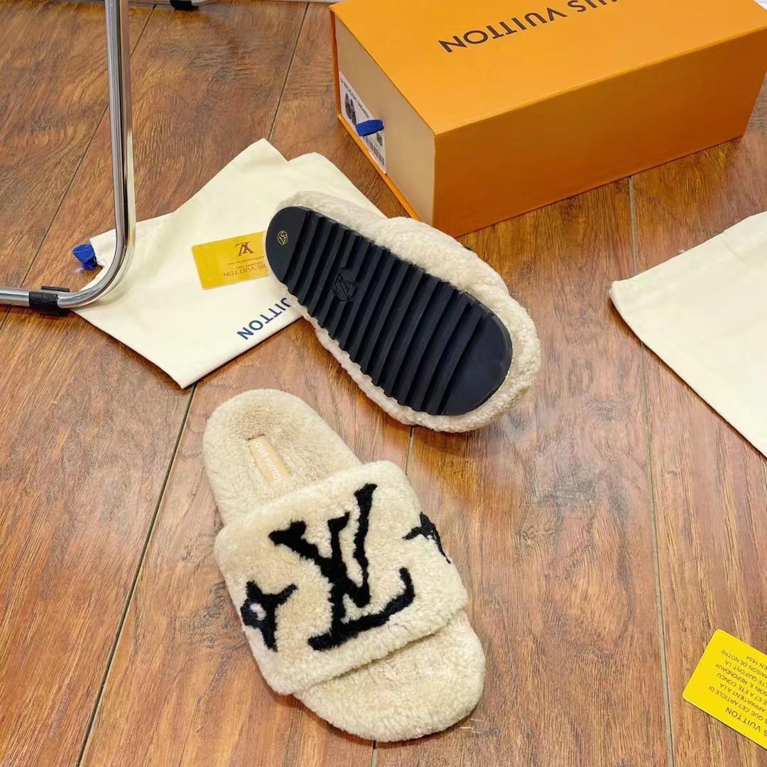 Louis Vuitton Shearling Slides - EUR FASHION