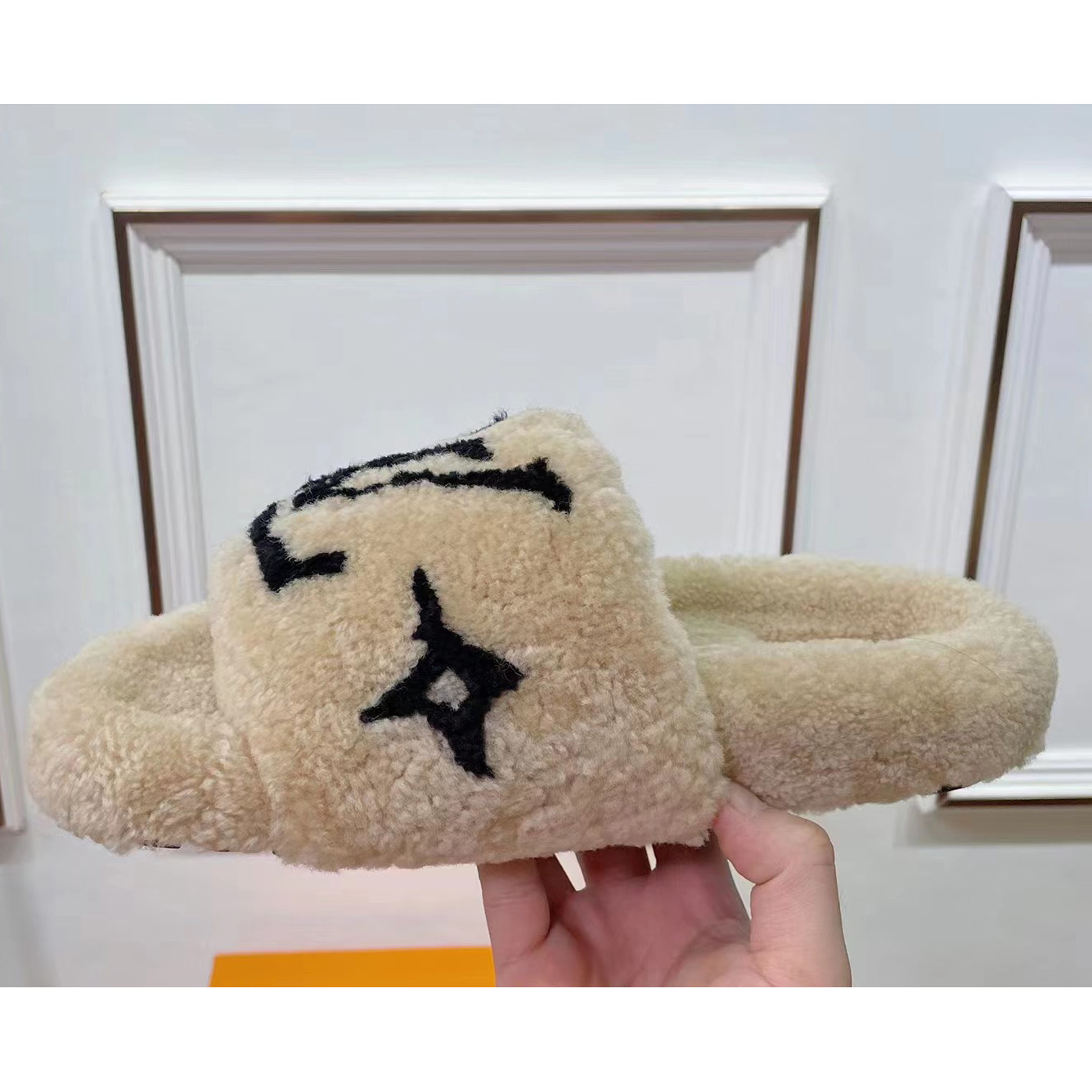 Louis Vuitton Shearling Slides - EUR FASHION