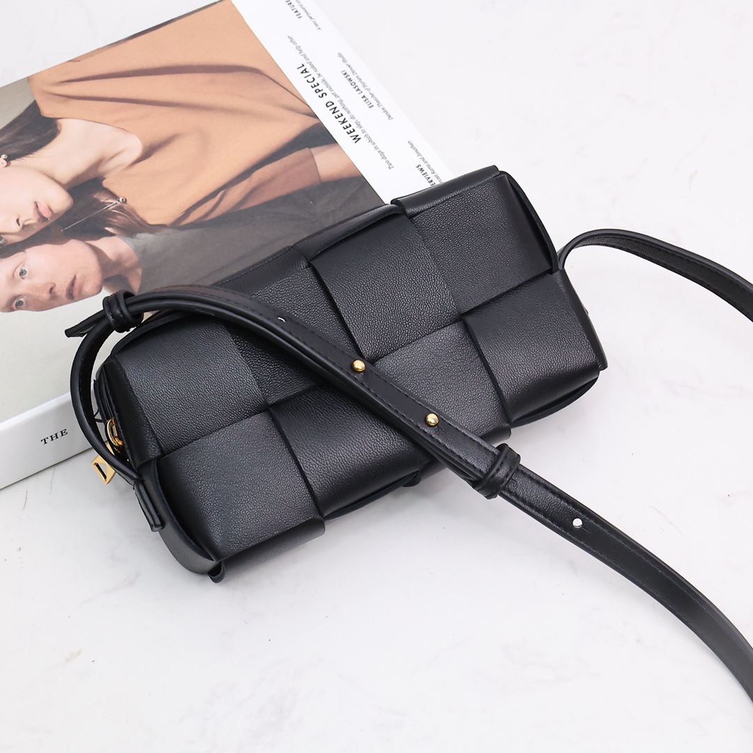 Bottega Veneta Mini Cassette Cross-Body Bag - EUR FASHION