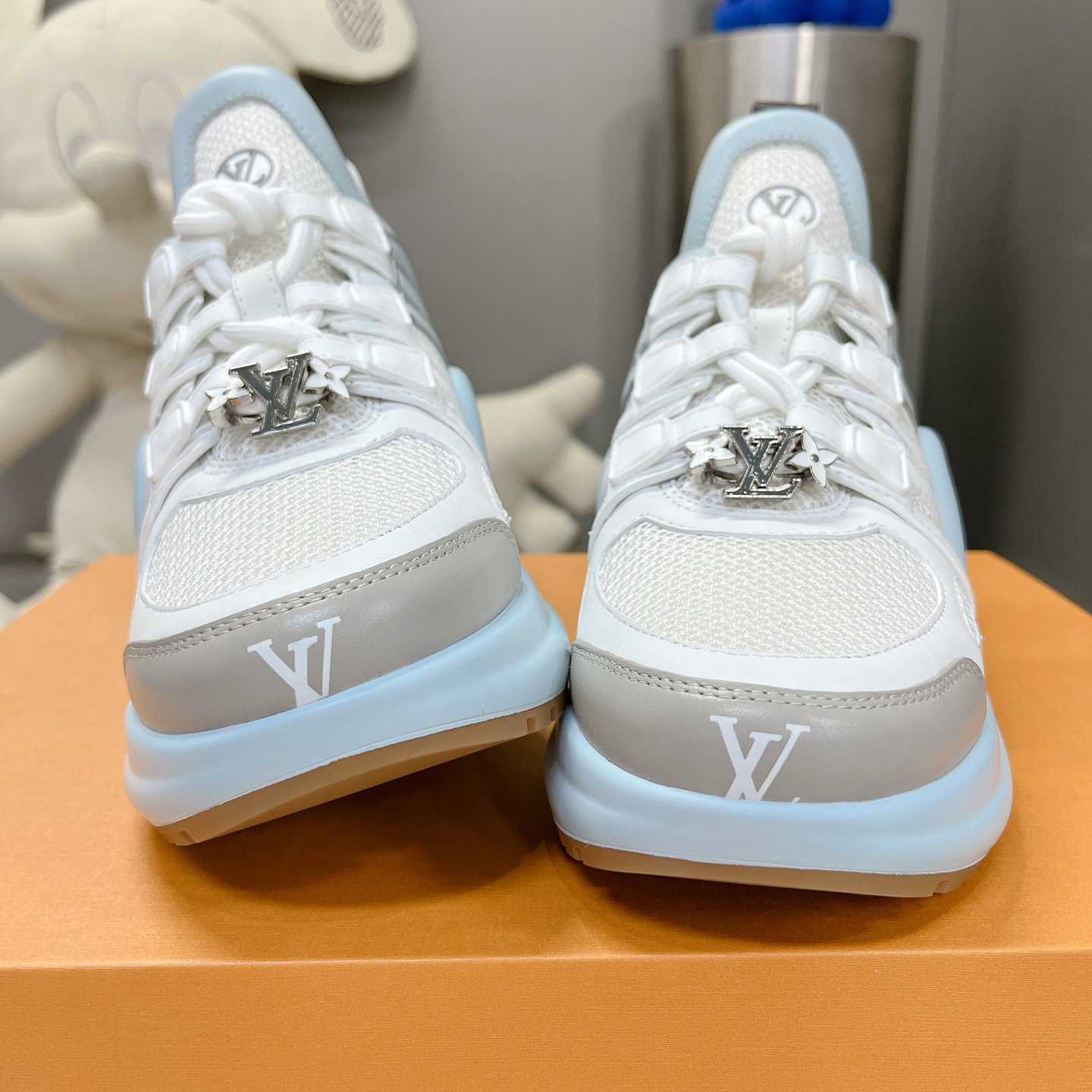 Louis Vuitton LV Archlight Sneaker     1AB154 - EUR FASHION